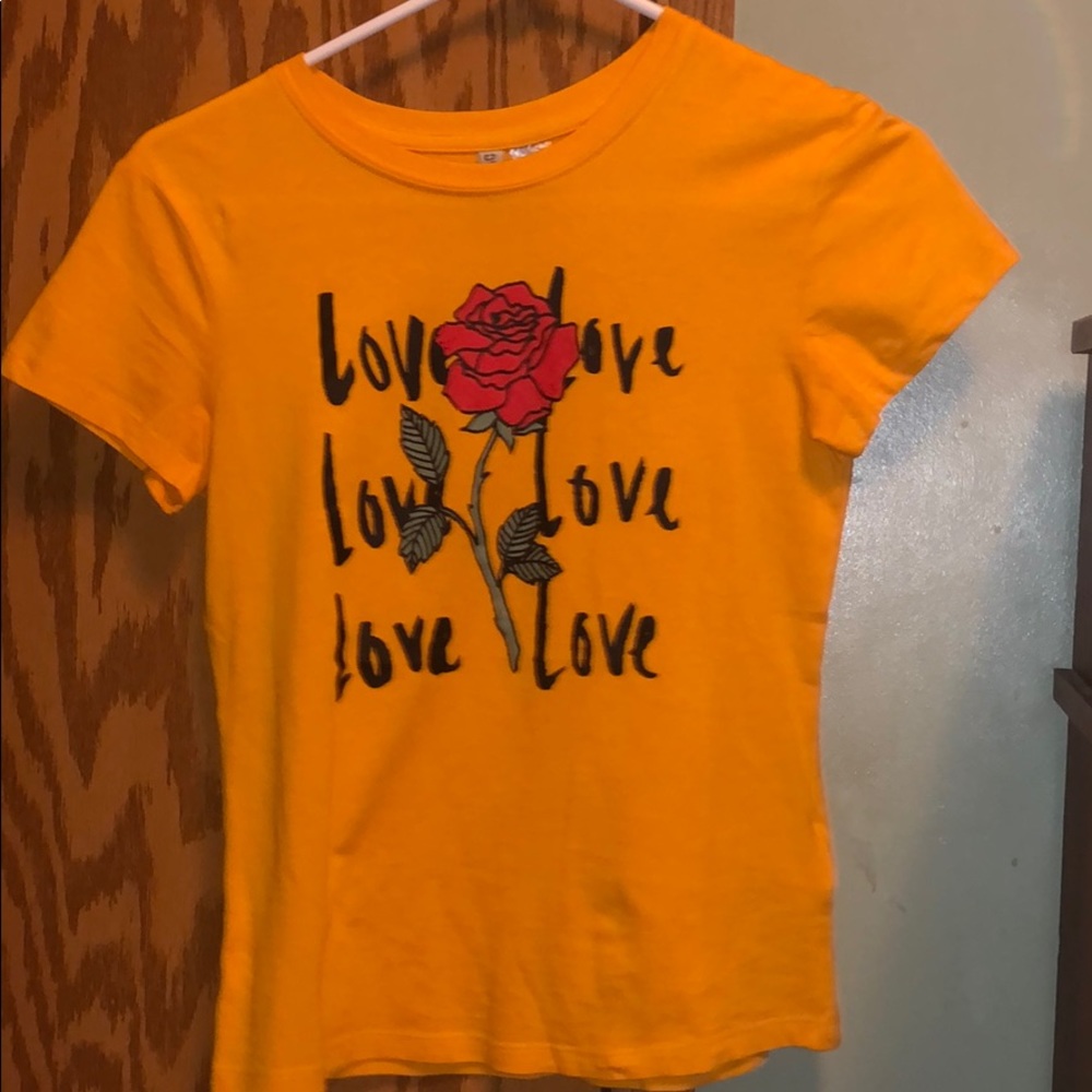 h&m yellow tee
